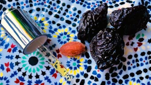 plum-beauty-oil-prunes
